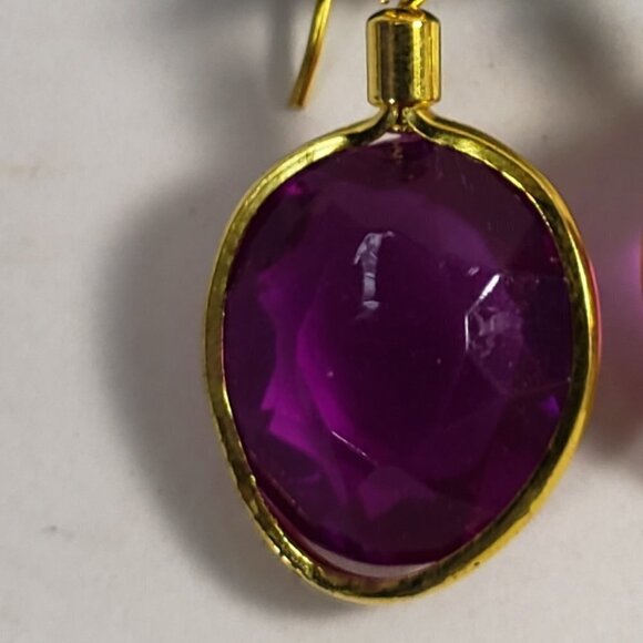 Elegant Purple Gem 1.5" Drop Earrings Gold Tone Oval Dangle Lightweight Jewelry - Picture 5 of 8